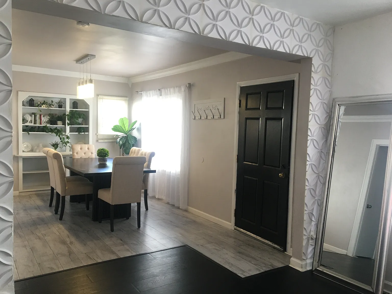 6056 Fountain Ave — Photo 4