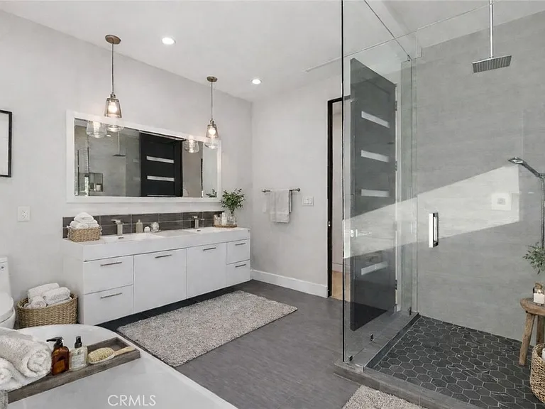 4545 Stern Ave — Photo 21