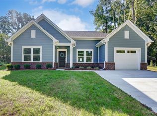 5216 Hoover Dr, Charlotte, NC 28269