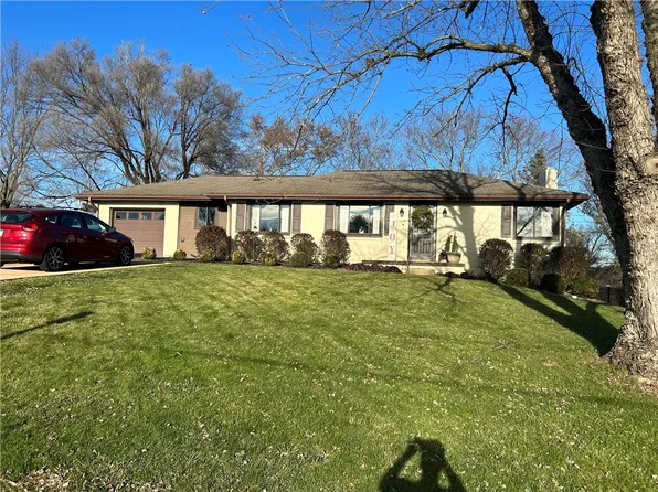 671 Turnpike St, North Huntingdon, PA 15642