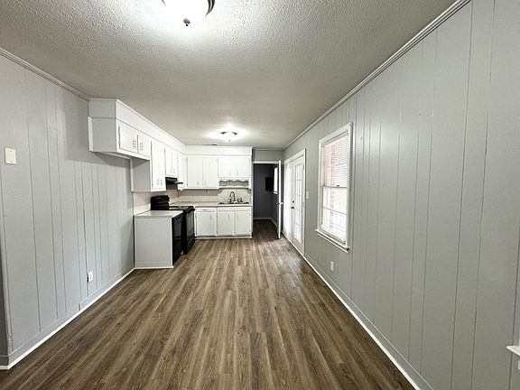 5th image of 247 Clarine Dr