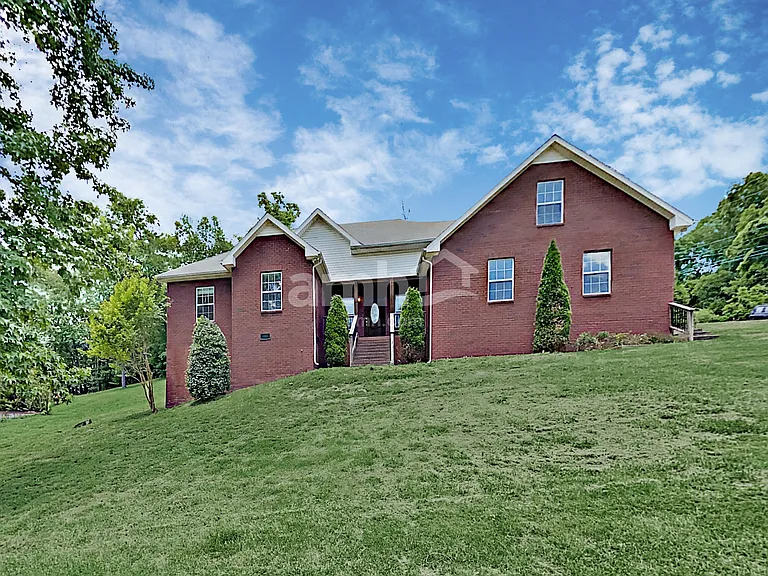 1001 High Ridge Dr — Photo 1