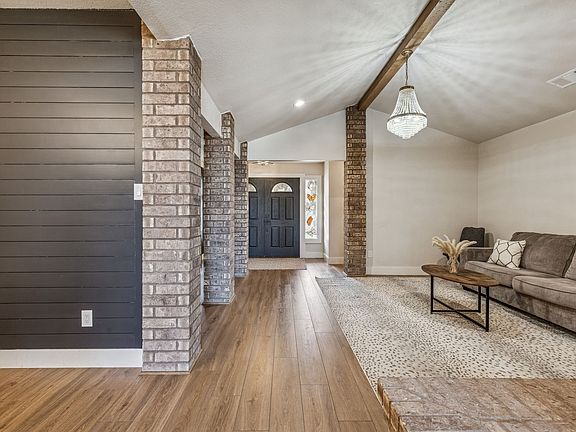 3rd image of 4512 Ranch View Rd