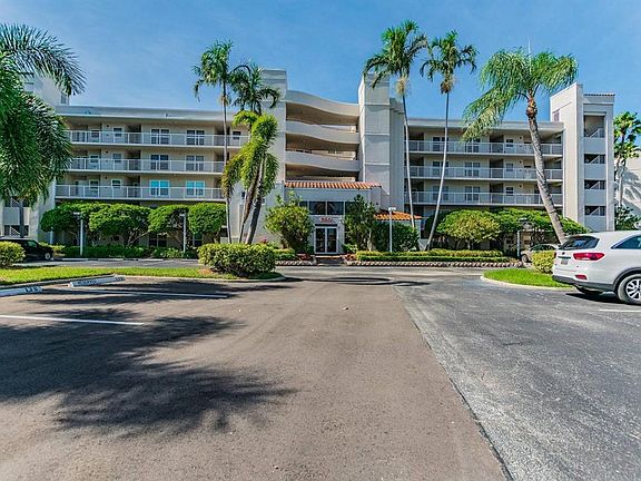 2nd image of 5901 Bahia Del Mar Cir APT 422