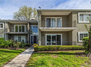1111 N Old Woodward Ave Unit 23, Birmingham, MI 48009