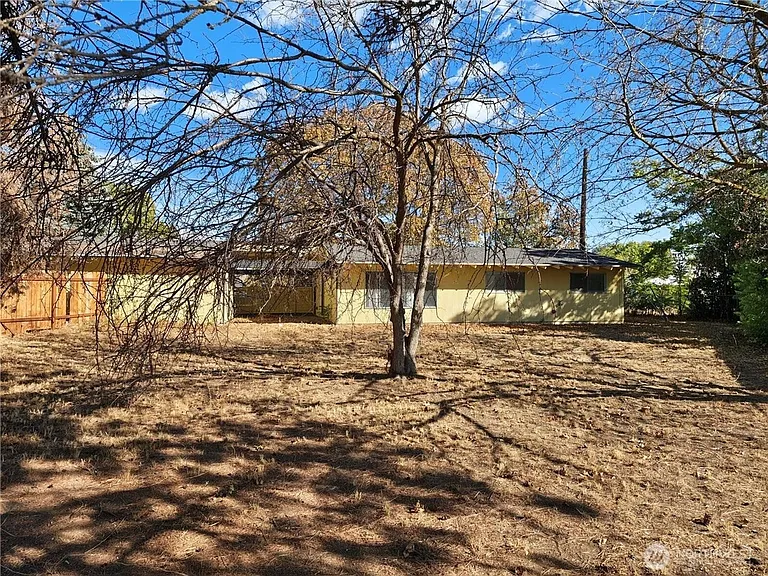 207 March St — Photo 12
