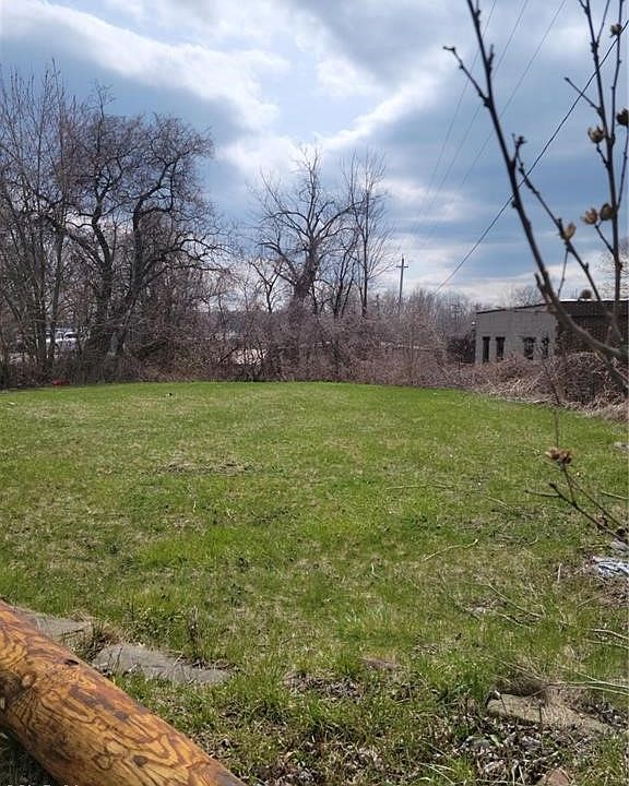 1st image of 5515 Denison Ave