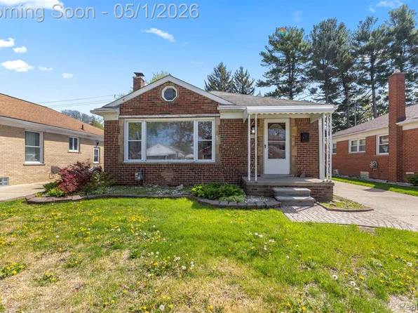 6840 Kingsbury St, Dearborn Heights, MI 48127