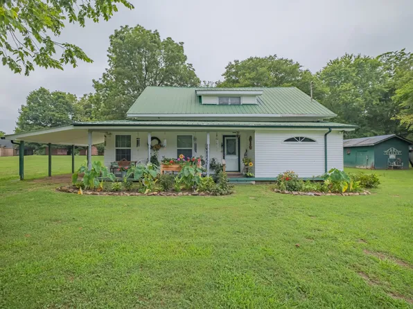 913 Summitville Rd, Manchester, TN 37355