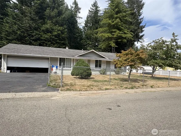 74 Hazelwood Place NE, Bremerton, WA 98311