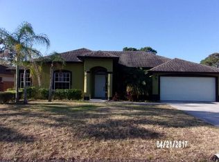 1742 SW Effland Ave, Port Saint Lucie, FL 34953
