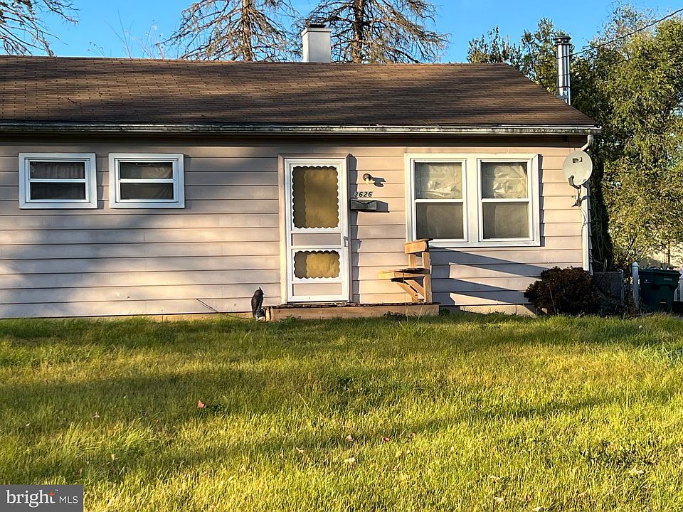 2nd image of 3626 Chestnut St