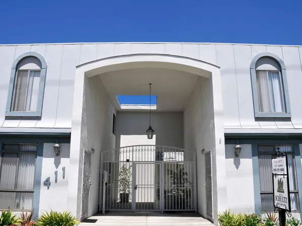 The Broadway Apartments