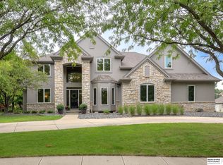 17657 Baywood Dr, Omaha, NE 68130