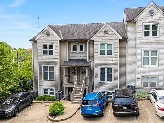 2nd image of 963 Auburnview Dr