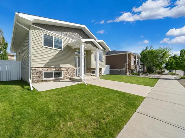 181 W Somerside Rd SE, Medicine Hat, AB T1B 0N5