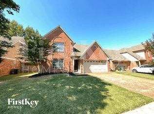1809 Black Bear Cir W, Cordova, TN 38016
