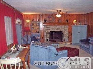 696 Buells Beach Rd, Climax Springs, MO 65324