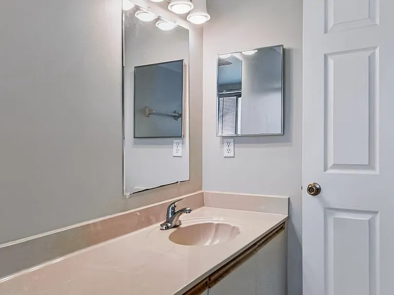 191 Bennington Dr #3 — Photo 24
