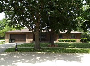 2910 28th Ave SW, Cedar Rapids, IA 52404