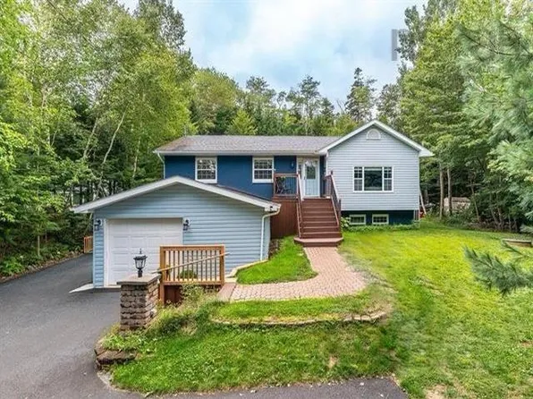 816 Myra Rd, Porters Lake, NS B3E 1G5