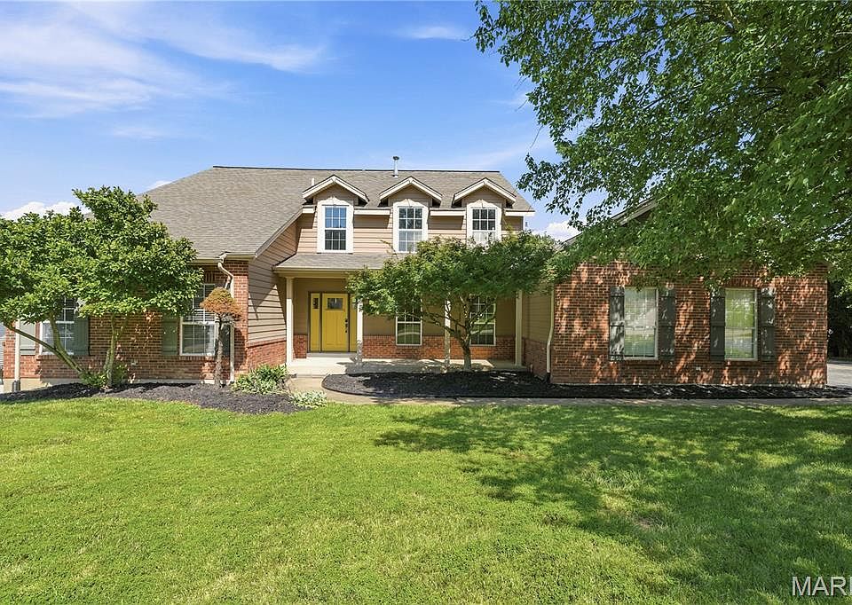 1st image of 542 Eagles Nest Ct