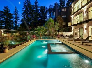 16800 Oak View Dr, Encino, CA 91436