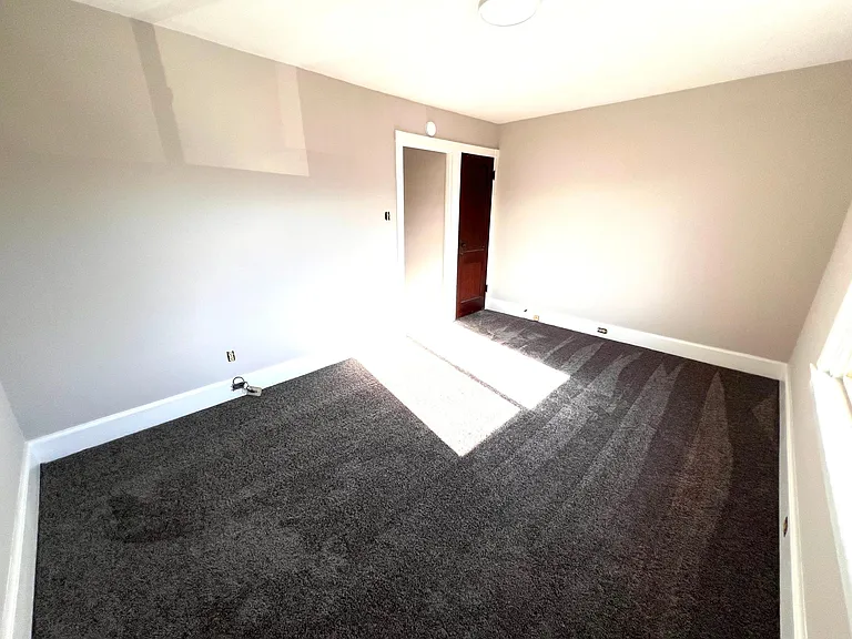 143 E Elm St #2 — Photo 5