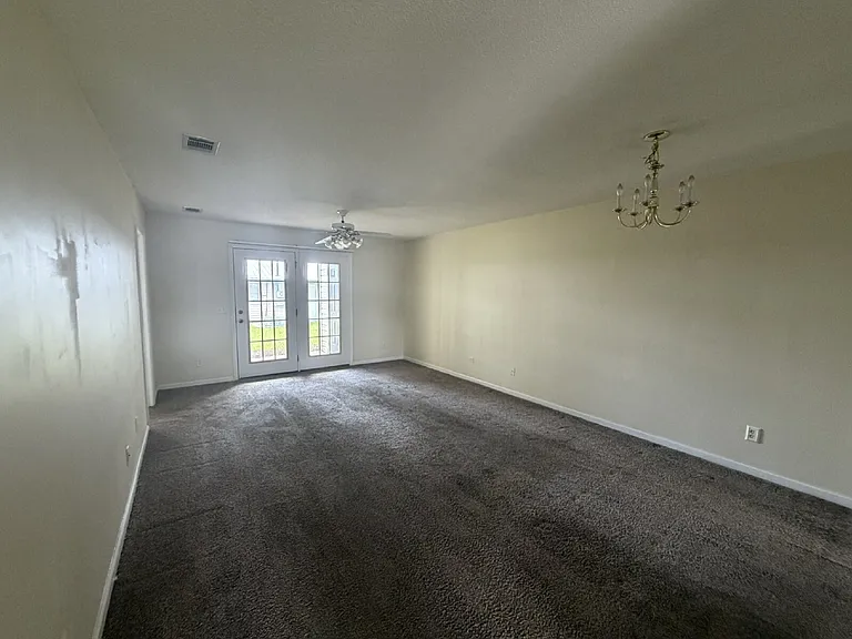 101 Hall St #212 — Photo 3