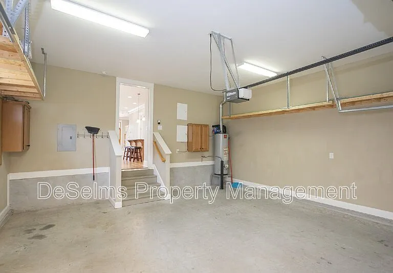 3866 Somers Ln — Photo 19