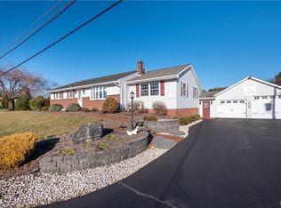 1661 Hidden Valley Rd, Allentown, PA 18103