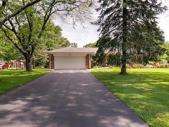 5th image of 6925 Crown Dr
