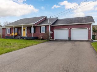26 Hillside Meadows Dr, Cornwall, PE C0A 1H4