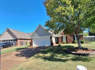 3706 Sungate Dr N, Bartlett, TN 38135