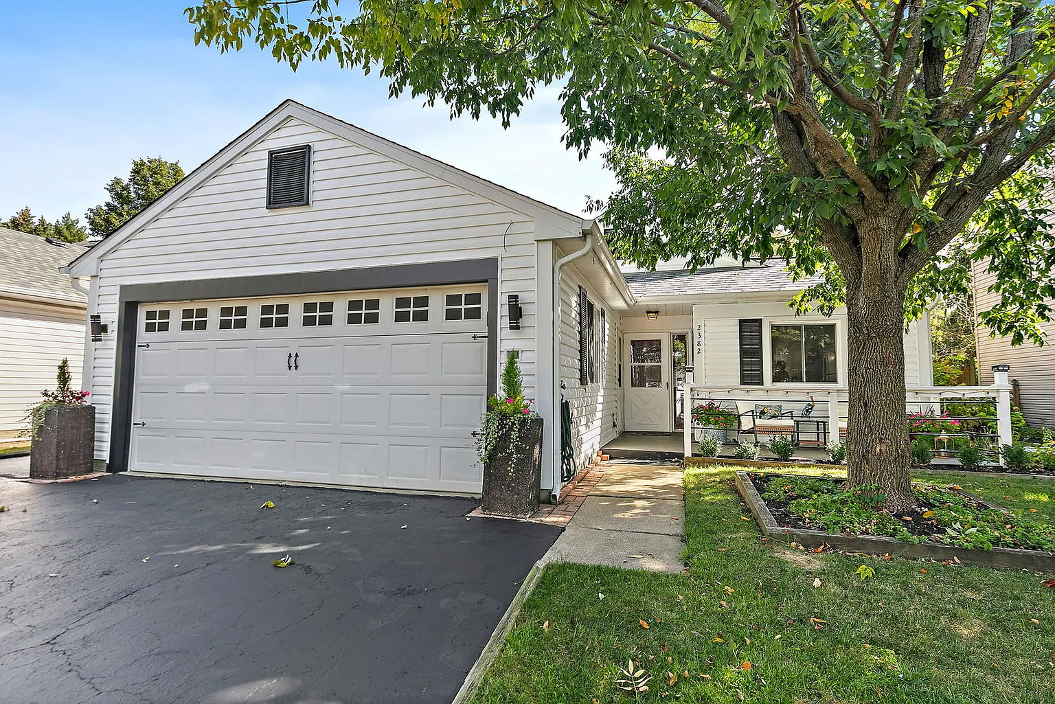 2382 Blue Spruce Ln photo 1