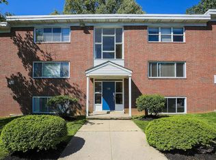 900 Woodson Rd, Baltimore, MD 21212