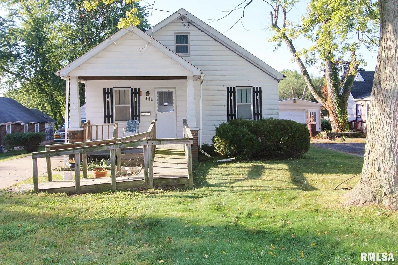 408 Glendale St photo 1