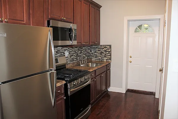 Rented by Carroll Gardens Realty | media 10