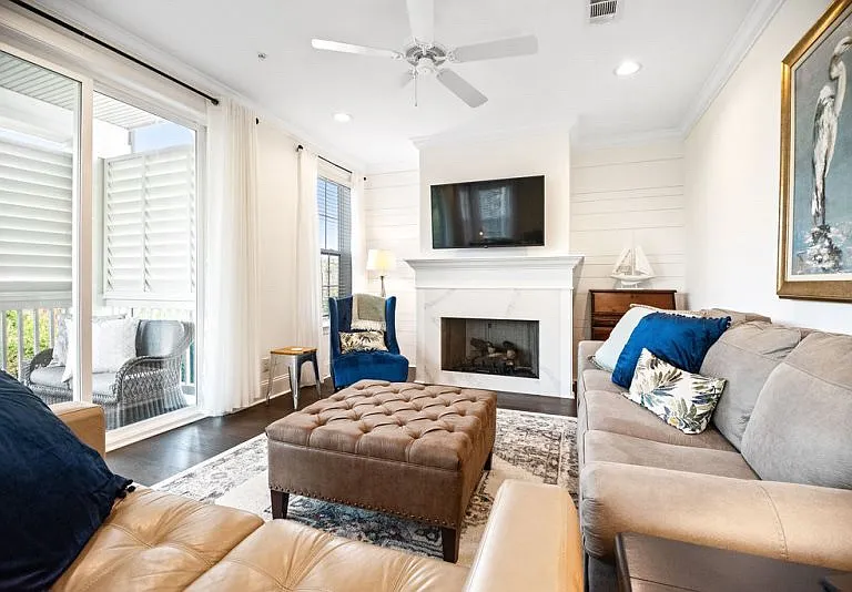 117 Gascoigne Ave #206 — Photo 7