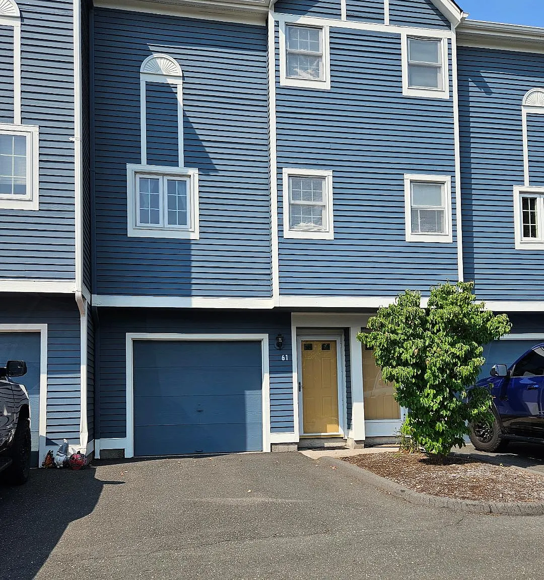 1 bed, 1.5 bath, 1096 sqft, $1,800 — Photo 1