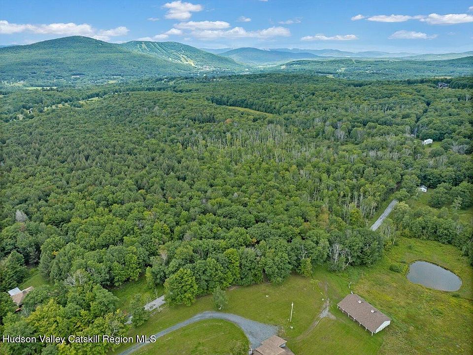 1st image of 2 Estate View Drive