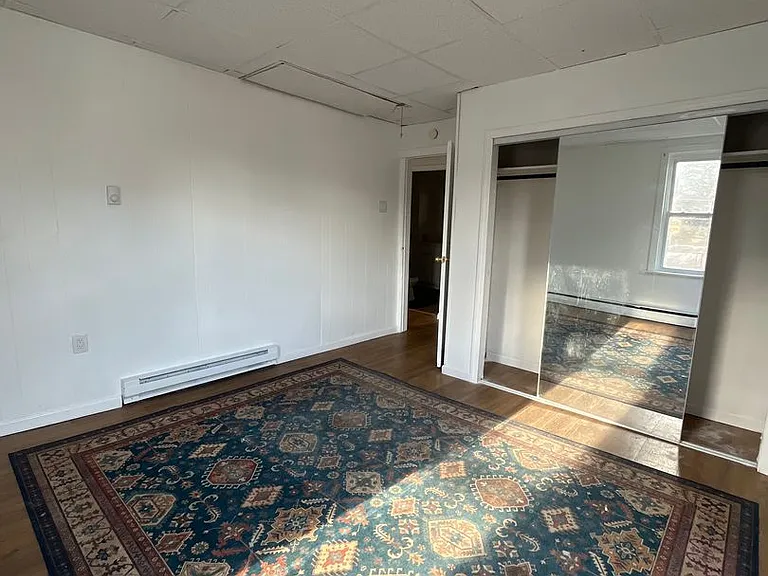 485 S Walnut St — Photo 6