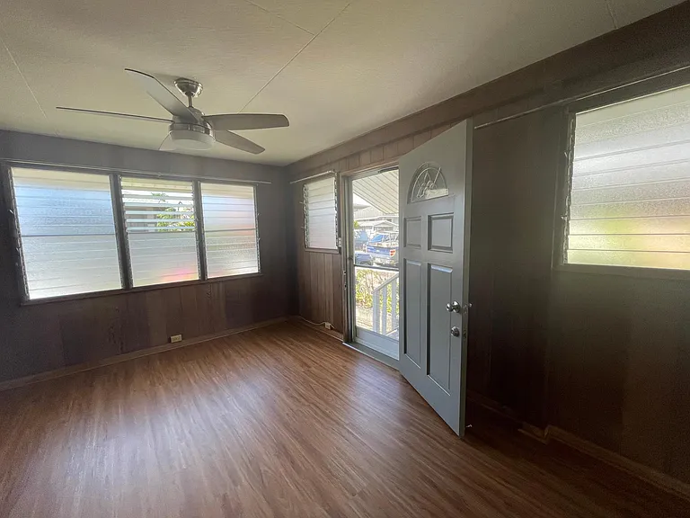 212 Pakohana St — Photo 5
