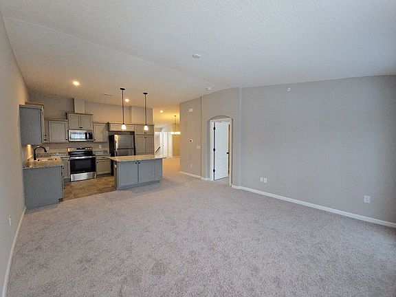 4th image of 4306 Apple Branch Dr