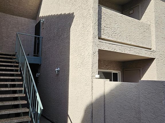 3rd image of 623 W Guadalupe Rd Unit 254