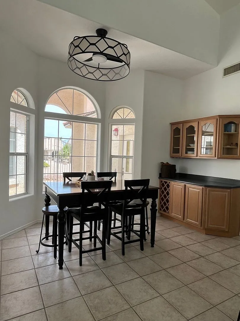 Winter Vacation Rental - 3 Bedroom/2 Bath — Photo 4