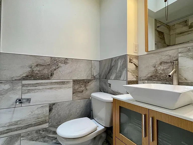1405 Napfle Ave — Photo 15