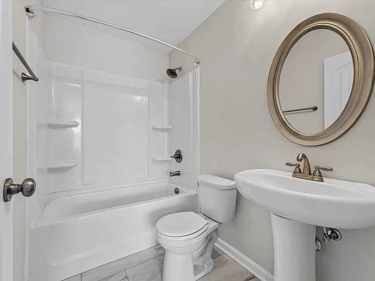 513 Wingfield Ct — Photo 36