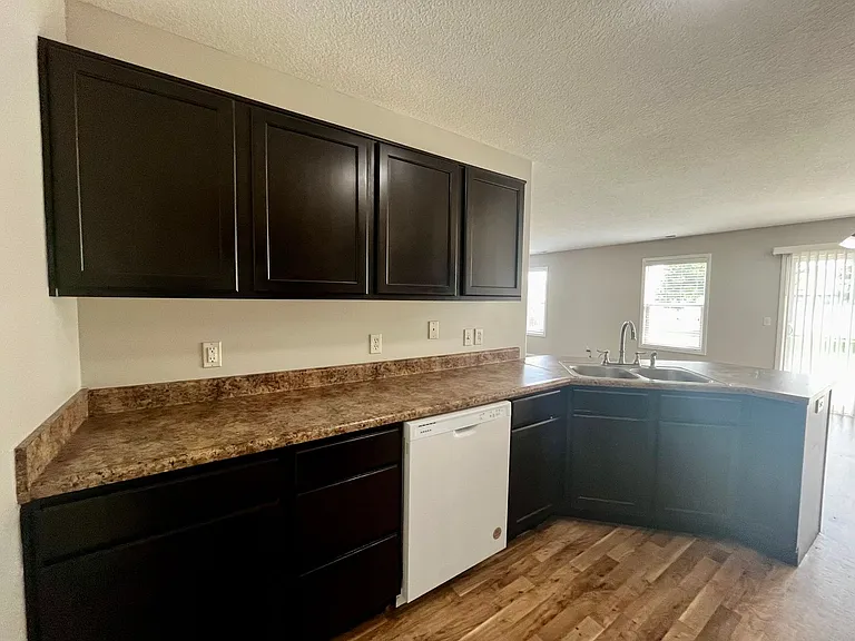 4367 Timber Creek Pkwy — Photo 14