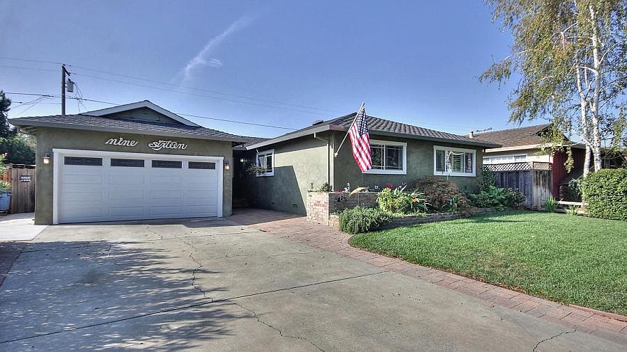 1st image of 916 Redbird Dr